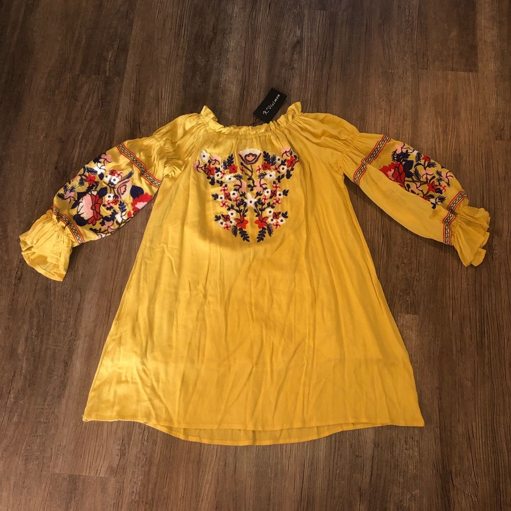 REALLY CUTE YELLOW OFF THE SHOULDER DRESS